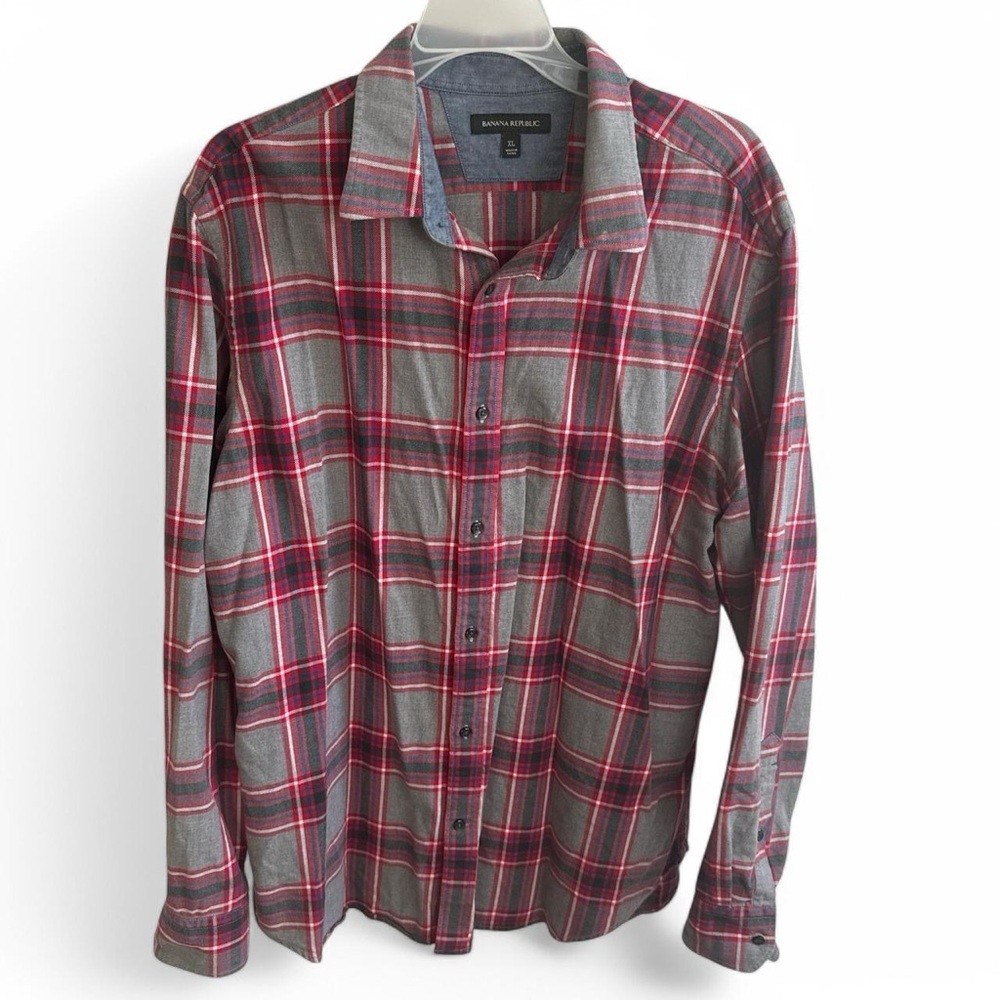 Banana Republic luxe Men's Red and Gray flannel shirt